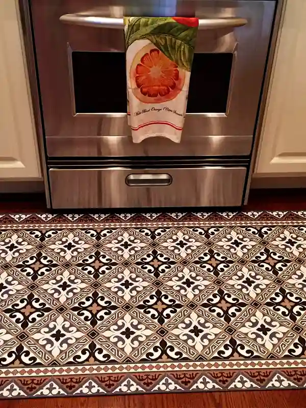 Прочность водонепроницаемых уличных ковров в различных климатических условиях